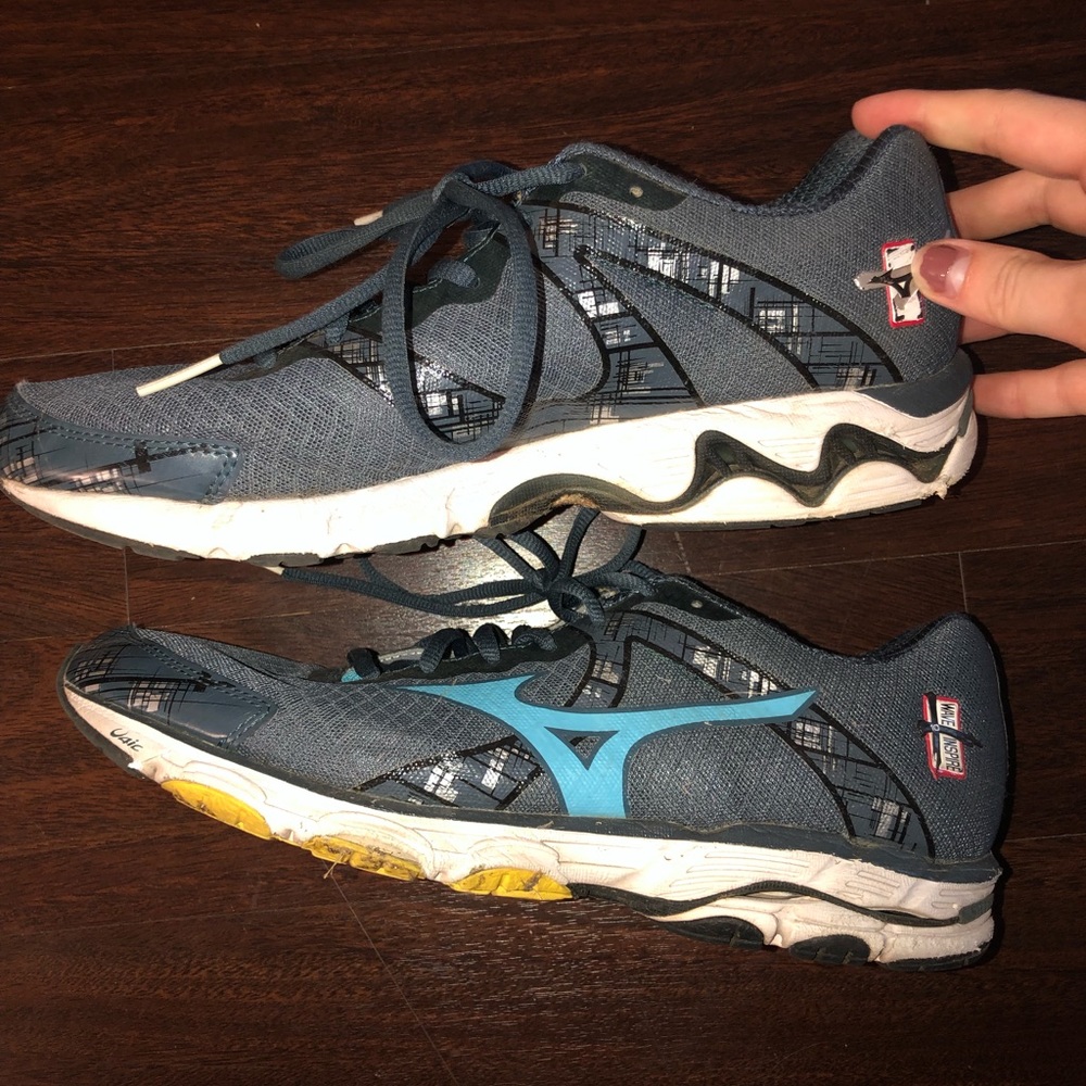 Mizuno Wave Inspire